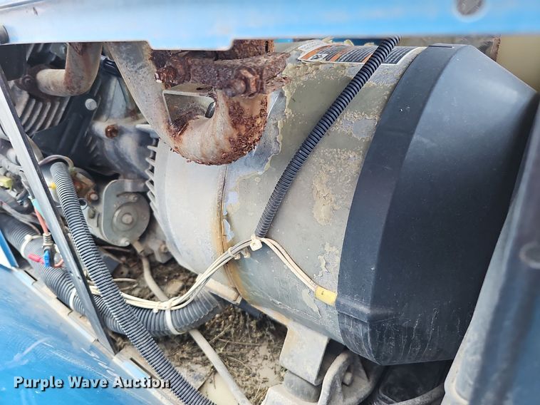 image for item LE9385 Miller Trailblazer 325 EFI  welder/generator