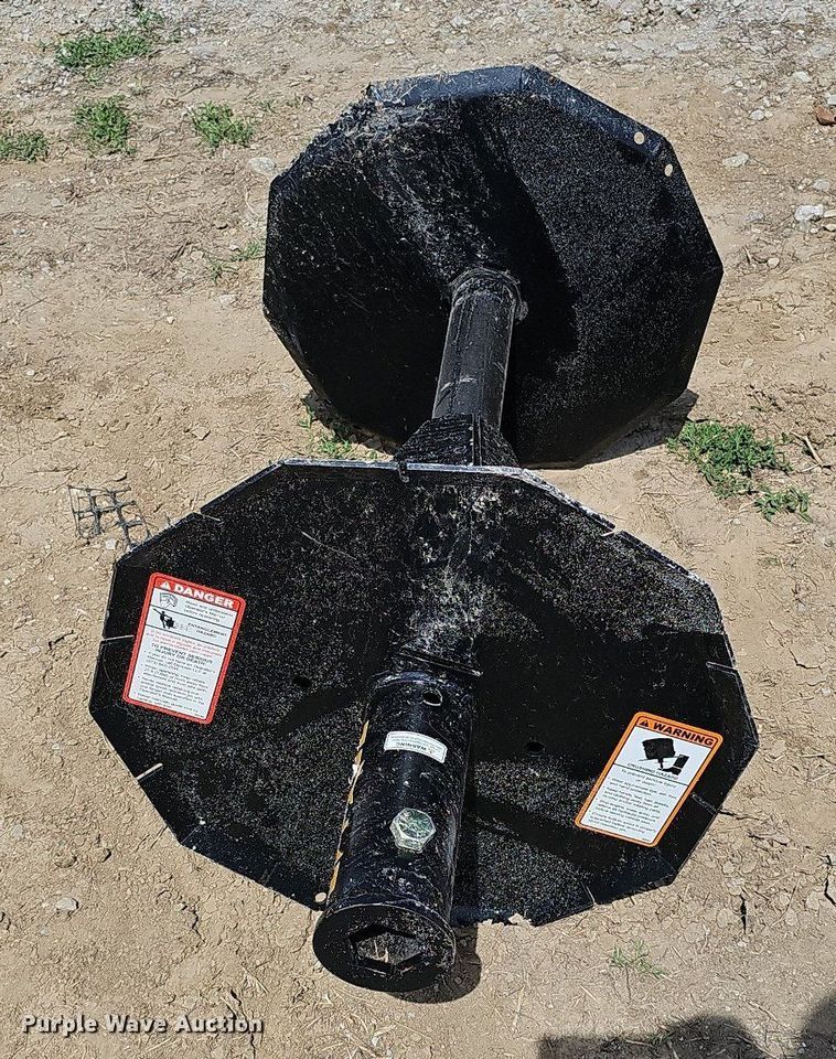 image for item LE9394 Tractor attachments