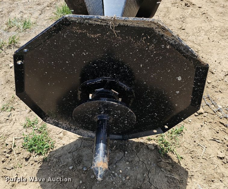 image for item LE9394 Tractor attachments