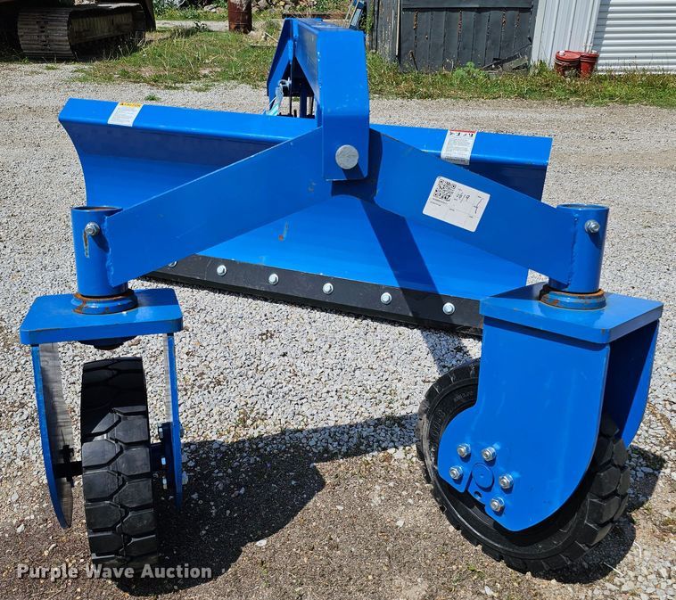 image for item LE9396 2022 Top Cat SSSG72  skid steer grader