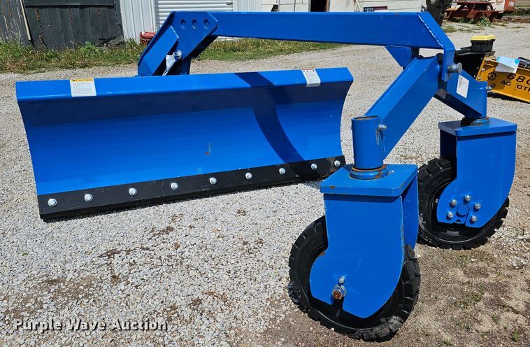 image for item LE9396 2022 Top Cat SSSG72  skid steer grader