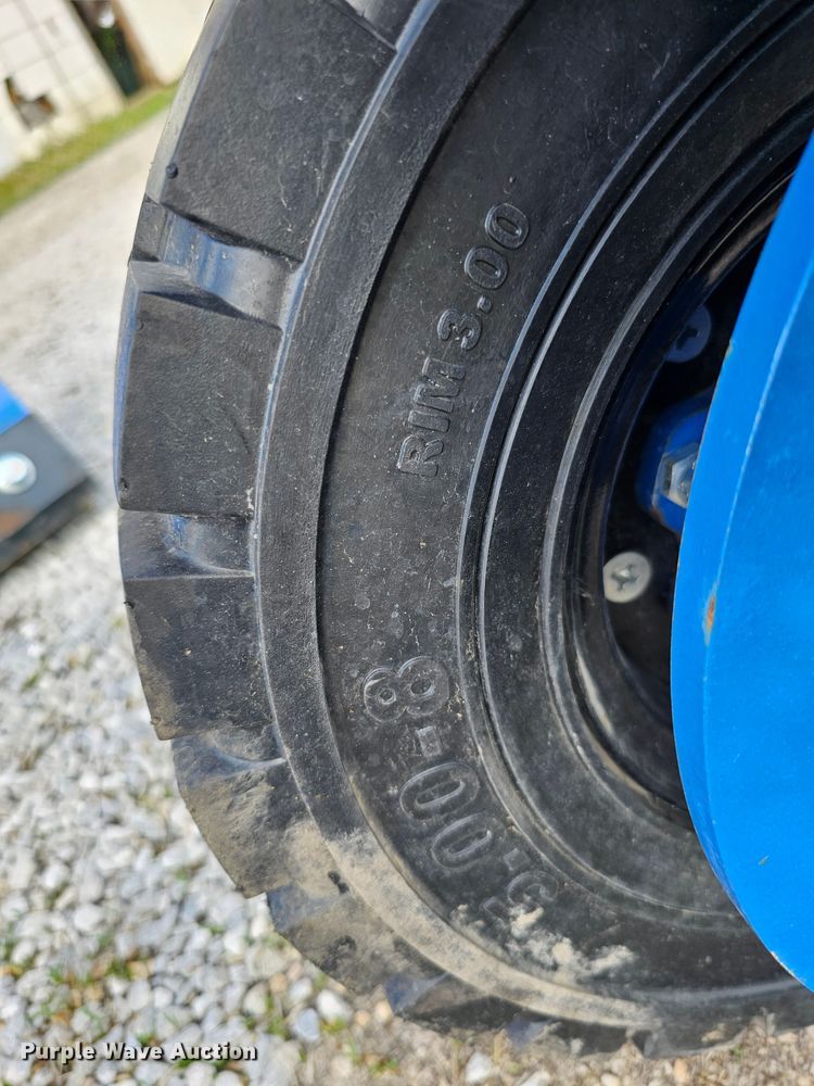 image for item LE9396 2022 Top Cat SSSG72  skid steer grader