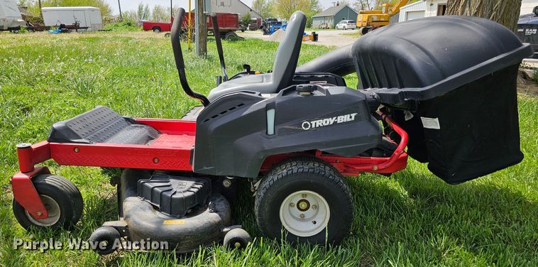 image for item LE9402 2018 Troy-Bilt Mustang 54  ZTR lawn mower