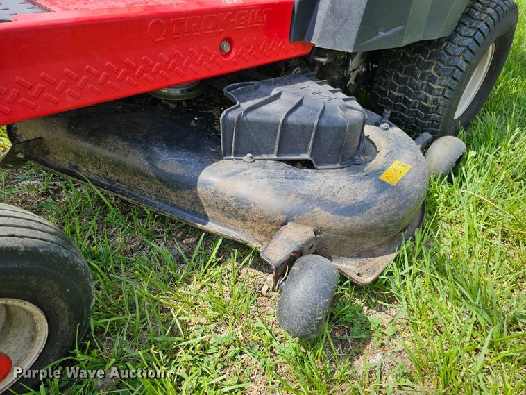 image for item LE9402 2018 Troy-Bilt Mustang 54  ZTR lawn mower