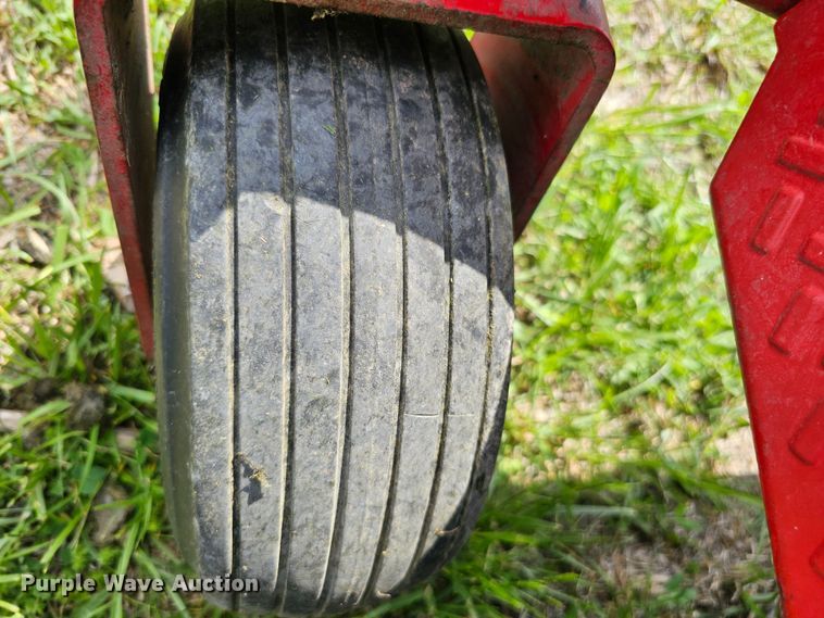 image for item LE9402 2018 Troy-Bilt Mustang 54  ZTR lawn mower