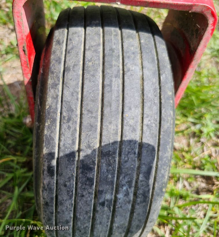 image for item LE9402 2018 Troy-Bilt Mustang 54  ZTR lawn mower