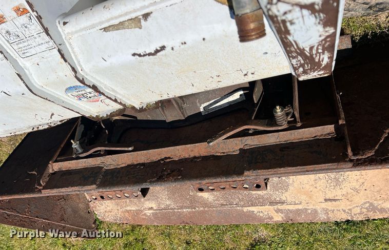 image for item LG9042 1996 Bobcat 763  skid steer loader