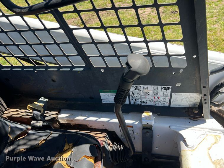 image for item LG9042 1996 Bobcat 763  skid steer loader