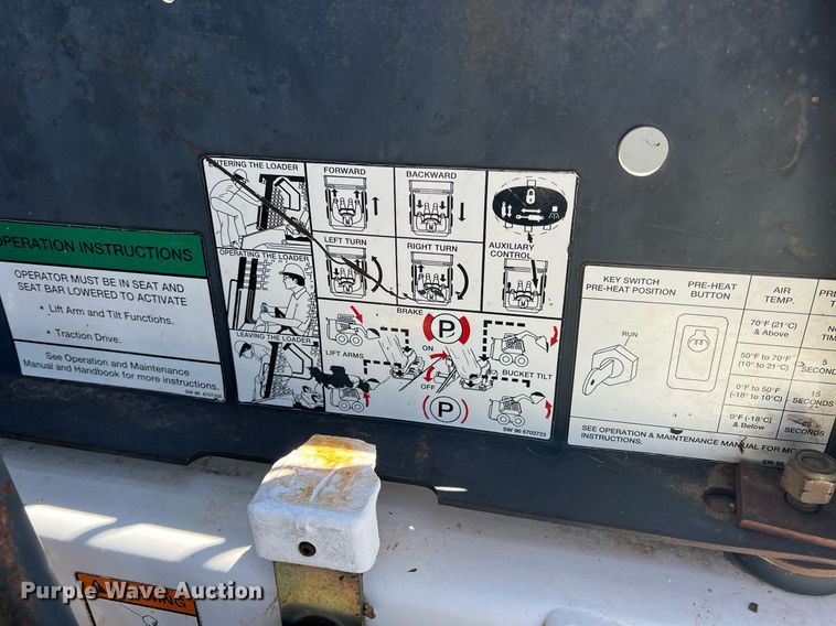 image for item LG9042 1996 Bobcat 763  skid steer loader