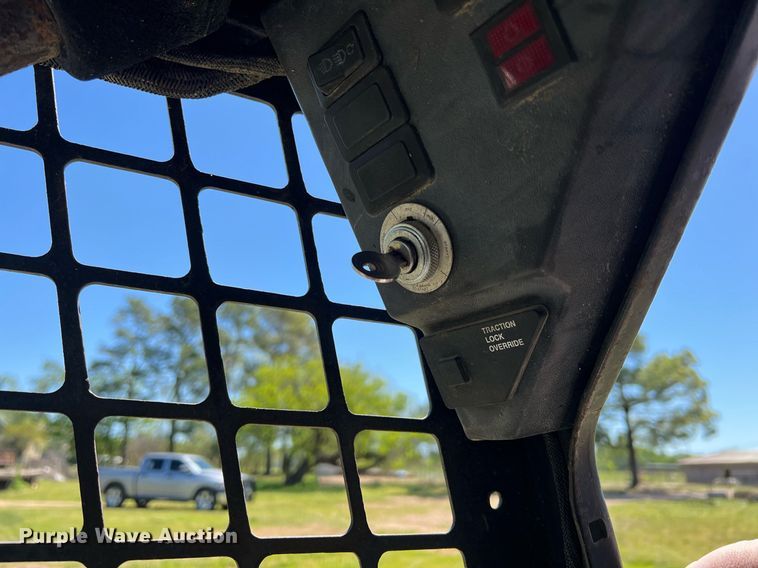 image for item LG9042 1996 Bobcat 763  skid steer loader