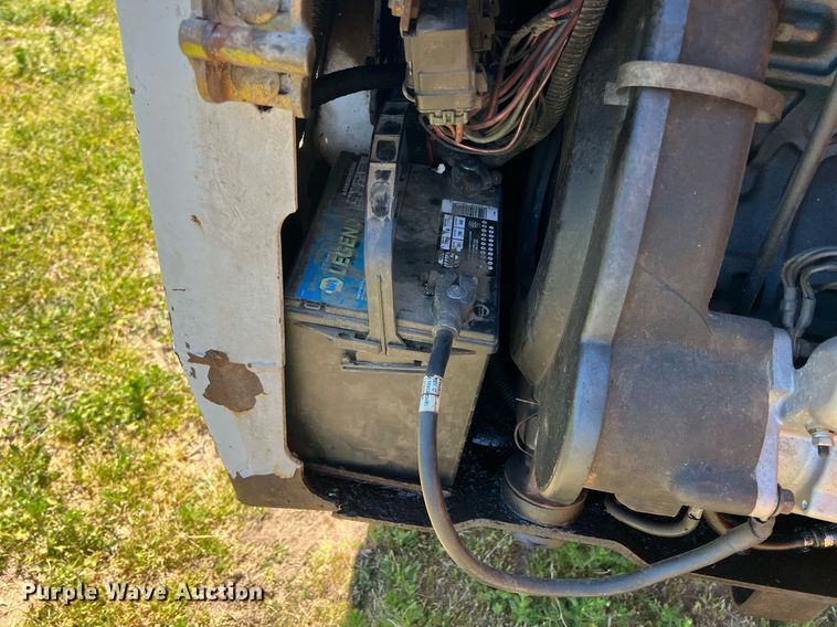 image for item LG9042 1996 Bobcat 763  skid steer loader