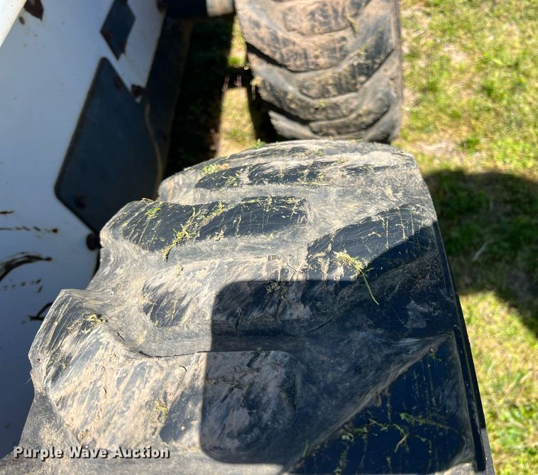 image for item LG9042 1996 Bobcat 763  skid steer loader