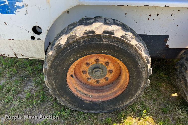 image for item LG9042 1996 Bobcat 763  skid steer loader