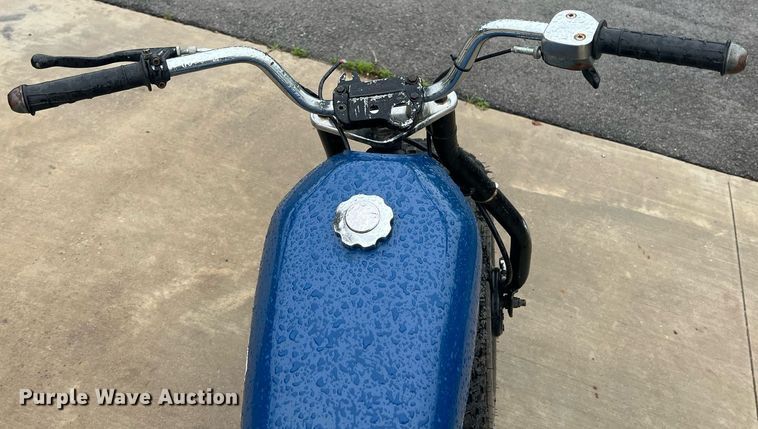 image for item LG9066 (2) motorcycles