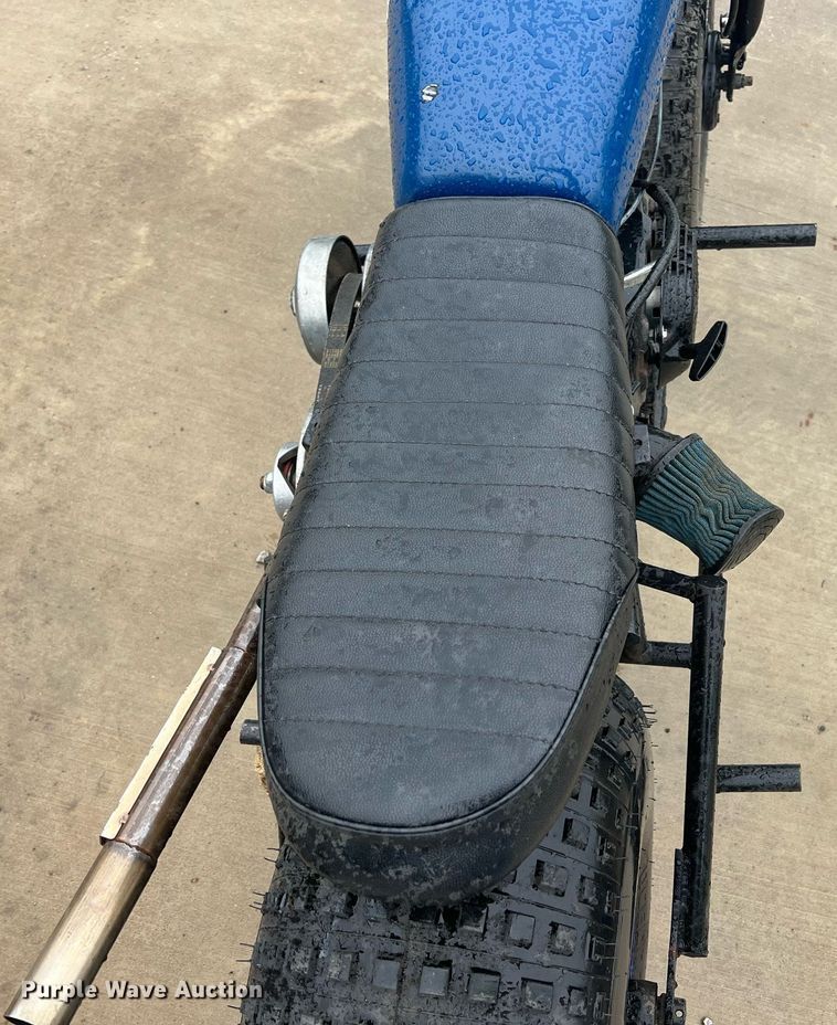 image for item LG9066 (2) motorcycles