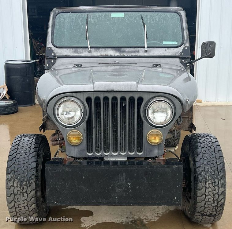 image for item LG9067 1977 Jeep CJ5 SUV