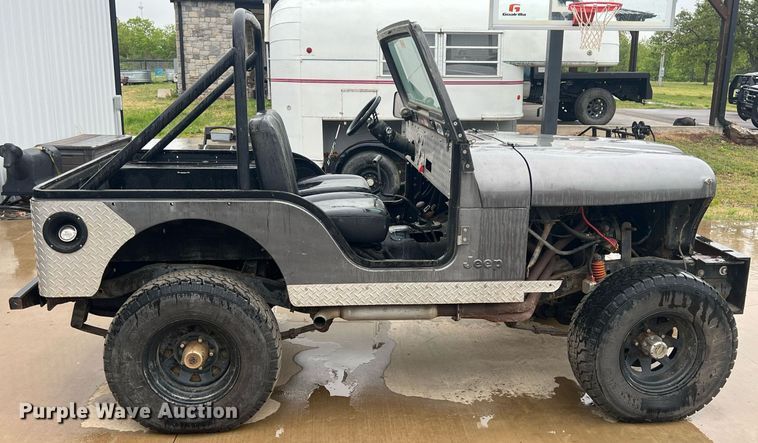 image for item LG9067 1977 Jeep CJ5 SUV