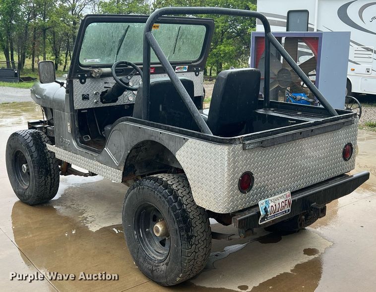 image for item LG9067 1977 Jeep CJ5 SUV