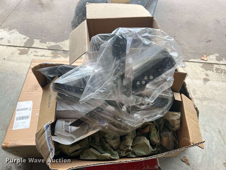 image for item LG9067 1977 Jeep CJ5 SUV