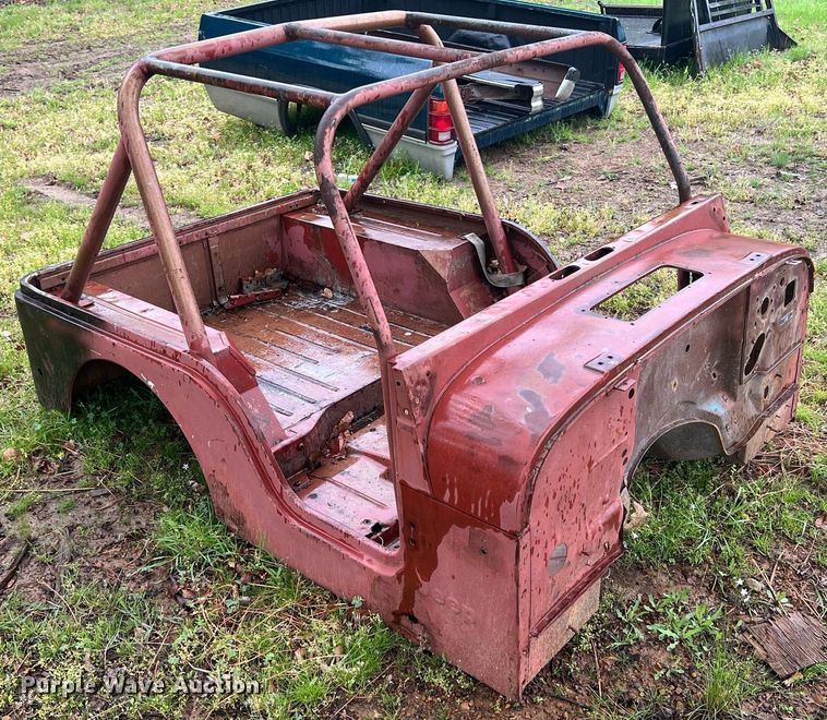 image for item LG9067 1977 Jeep CJ5 SUV