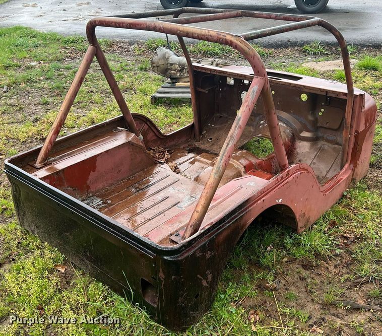 image for item LG9067 1977 Jeep CJ5 SUV