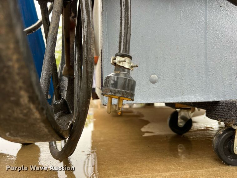 image for item LG9069 Tools