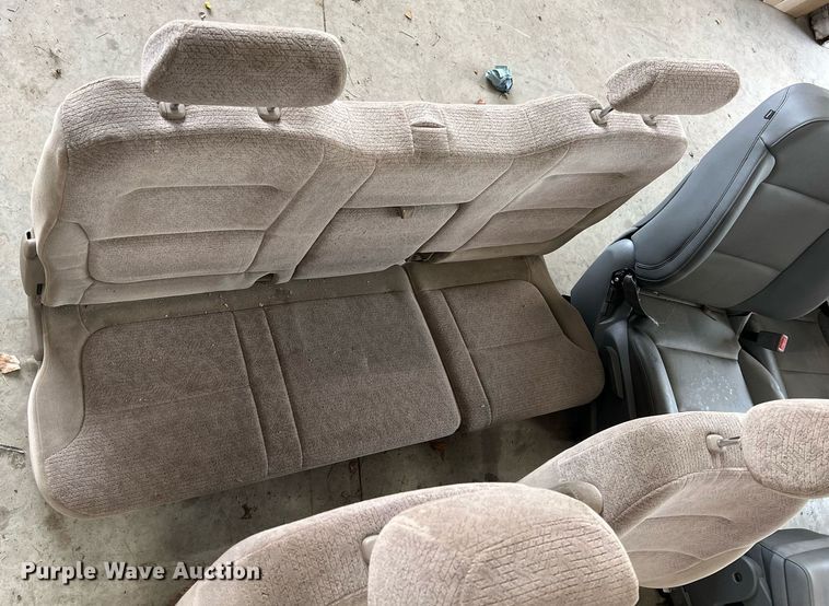 image for item LG9070 Automotive parts