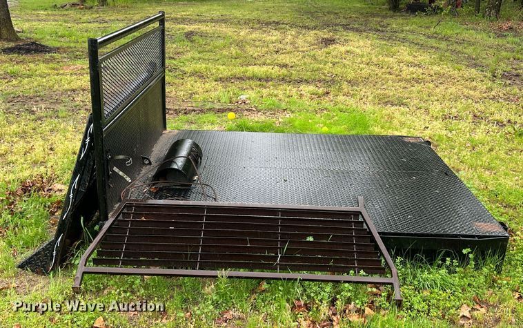 image for item LG9073 Flatbed