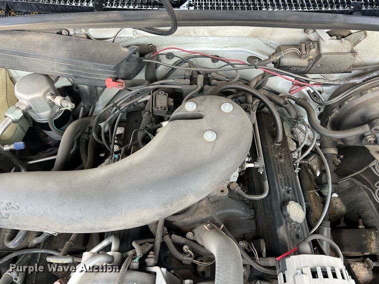 image for item LG9074 1993 Chevrolet Suburban K1500 SUV