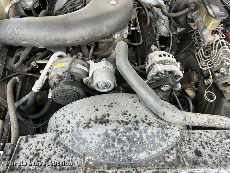 image for item LG9074 1993 Chevrolet Suburban K1500 SUV