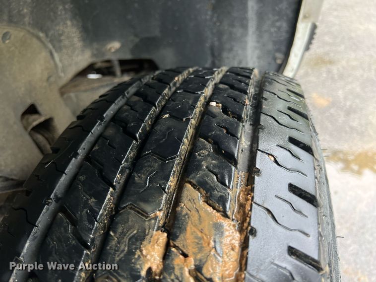 image for item LG9074 1993 Chevrolet Suburban K1500 SUV