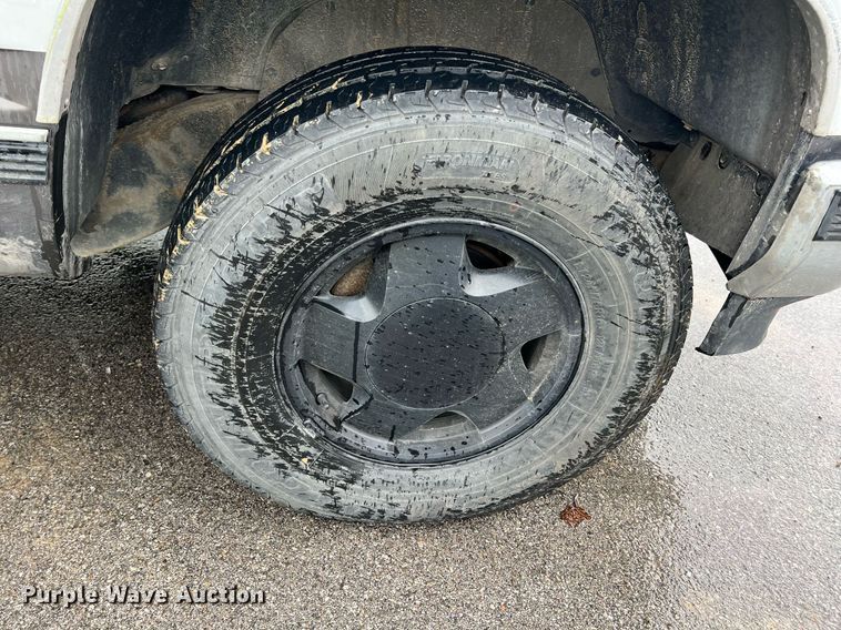 image for item LG9074 1993 Chevrolet Suburban K1500 SUV