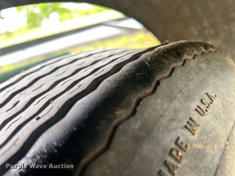 image for item LG9076 Boat trailer