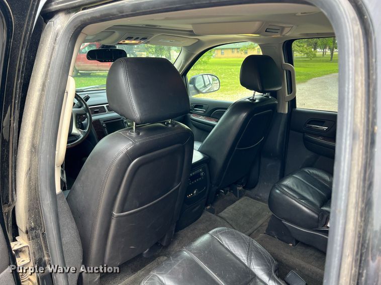 image for item LG9106 2007 GMC Yukon Denali  SUV