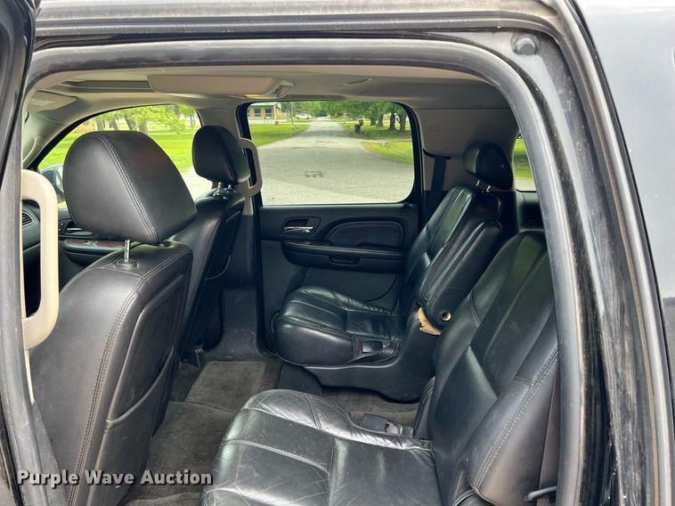 image for item LG9106 2007 GMC Yukon Denali  SUV