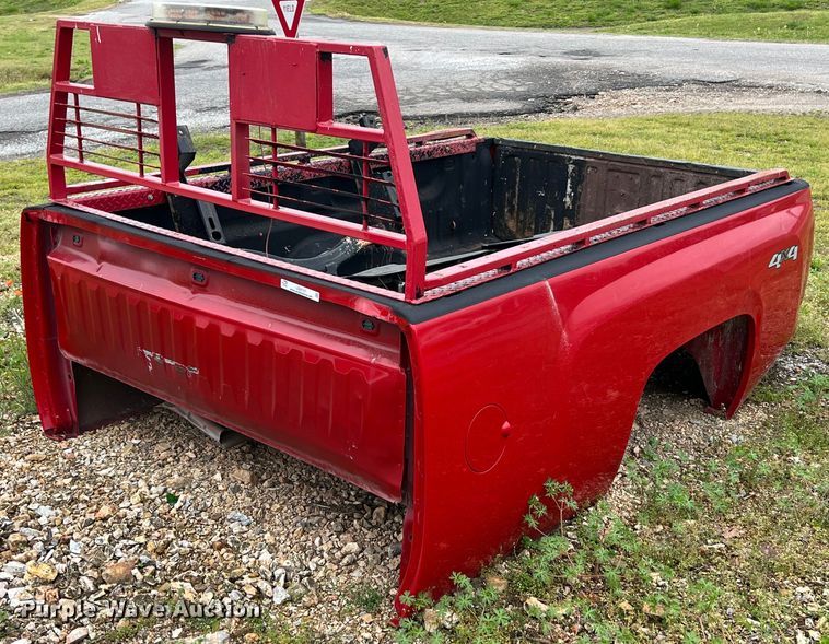 image for item LG9107 2011 Chevrolet Silverado 3500HD  pickup bed