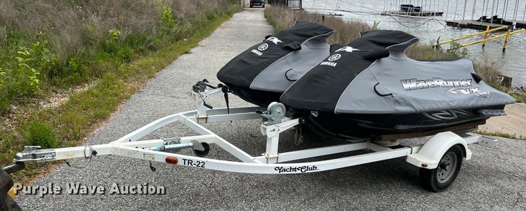 image for item LG9109 (2) 2011 WaveRunner personal watercrafts