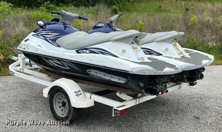 image for item LG9109 (2) 2011 WaveRunner personal watercrafts