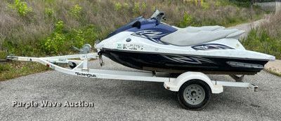 image for item LG9109 (2) 2011 WaveRunner personal watercrafts