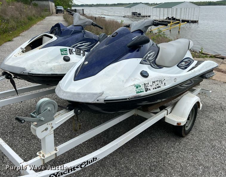 image for item LG9109 (2) 2011 WaveRunner personal watercrafts