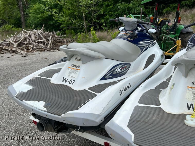 image for item LG9109 (2) 2011 WaveRunner personal watercrafts