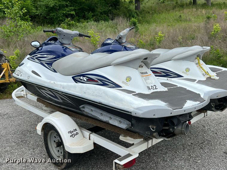 image for item LG9109 (2) 2011 WaveRunner personal watercrafts
