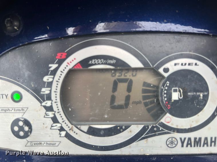 image for item LG9109 (2) 2011 WaveRunner personal watercrafts