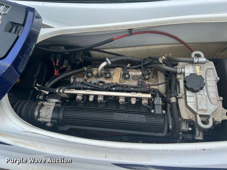 image for item LG9109 (2) 2011 WaveRunner personal watercrafts