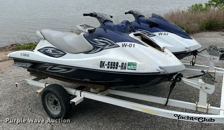 image for item LG9109 (2) 2011 WaveRunner personal watercrafts