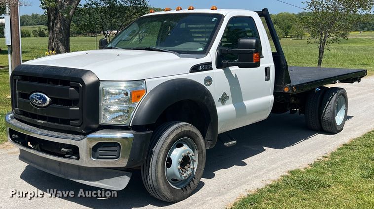 image for item LG9117 2011 Ford F550 Super Duty  flatbed truck
