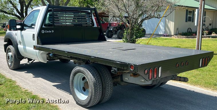 image for item LG9117 2011 Ford F550 Super Duty  flatbed truck