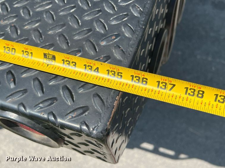 image for item LG9117 2011 Ford F550 Super Duty  flatbed truck