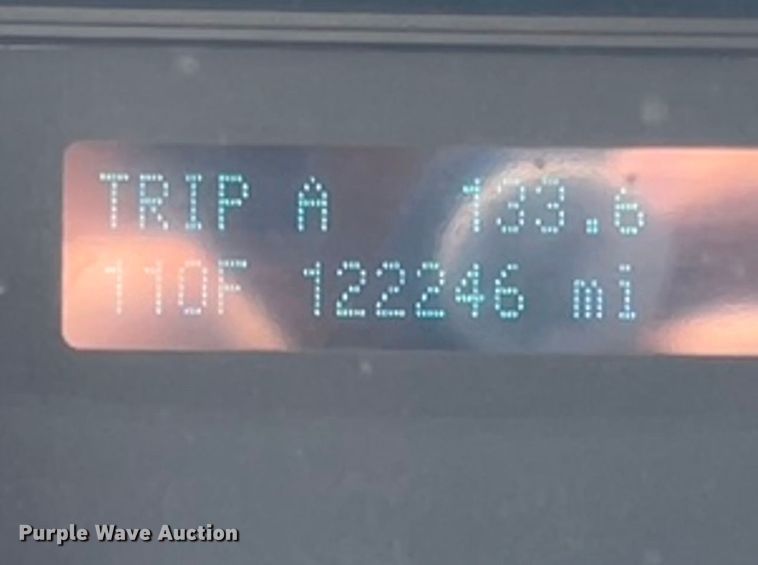 image for item LG9117 2011 Ford F550 Super Duty  flatbed truck