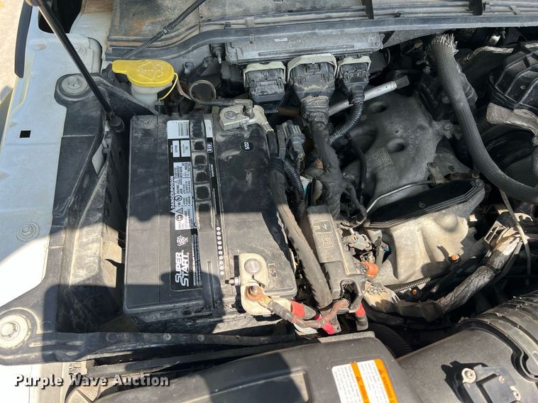 image for item LG9117 2011 Ford F550 Super Duty  flatbed truck